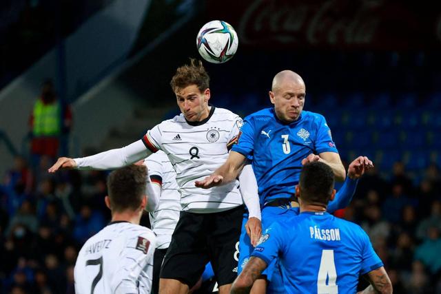 第61期两张球星卡就能买座岛？