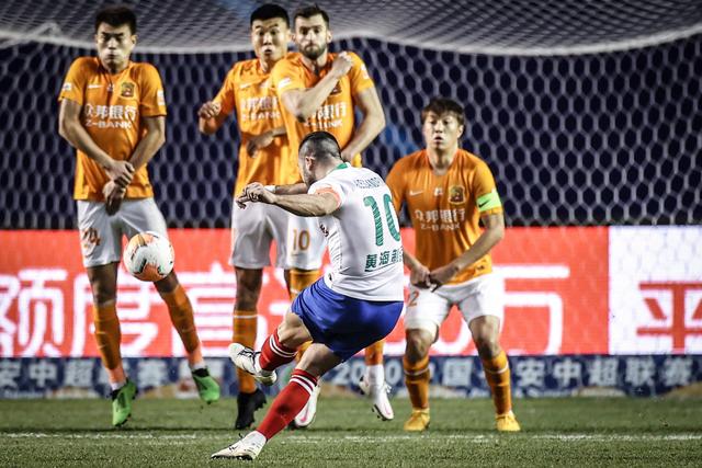 郑薇：朝鲜主力中锋缺阵 我们临时打小球战术